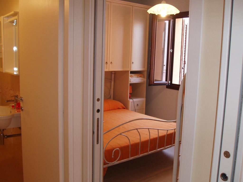 Il Girasole Villa Sant'Antioco Room photo